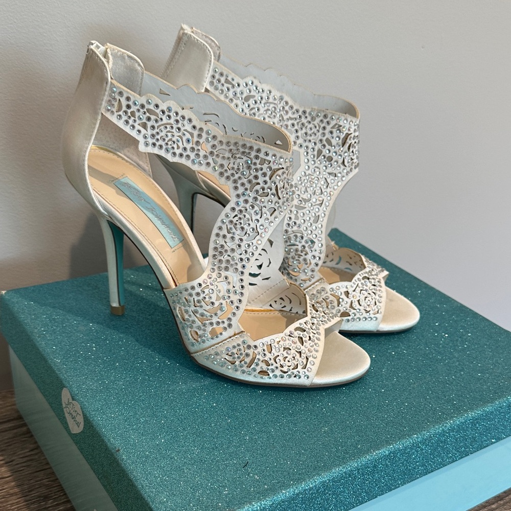 Betsey Johnson White Cutout Heels